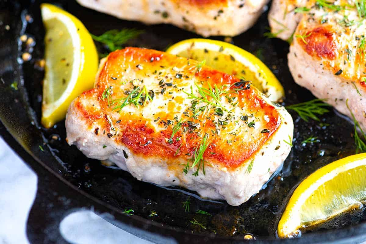 Oven-Baked Pork Chops: A Simple, Flavorful, and Foolproof Recipe